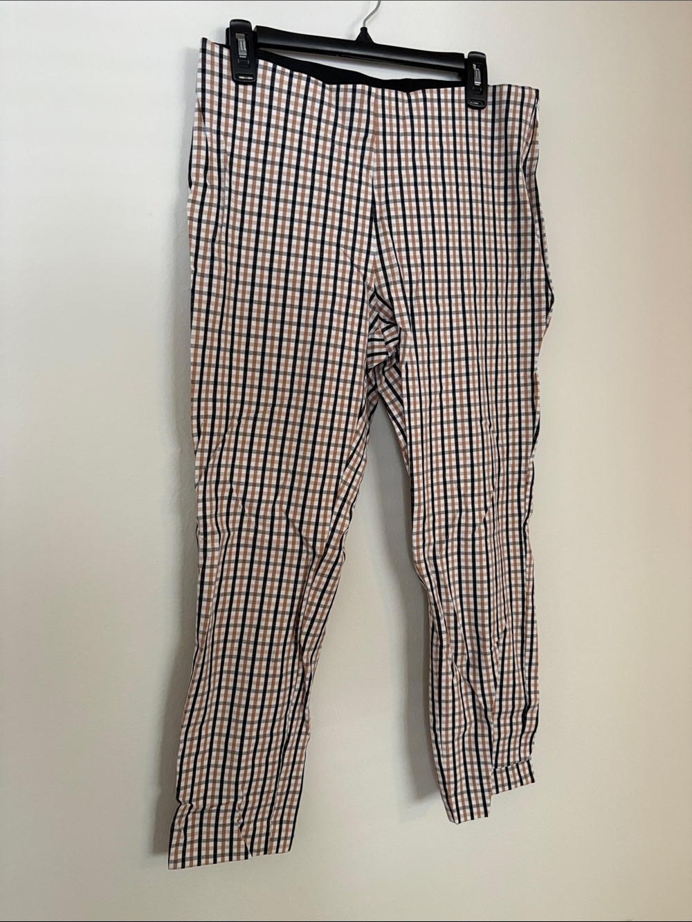 Women’s Checked Stretch Casual Pointe Pants in Beige and Black